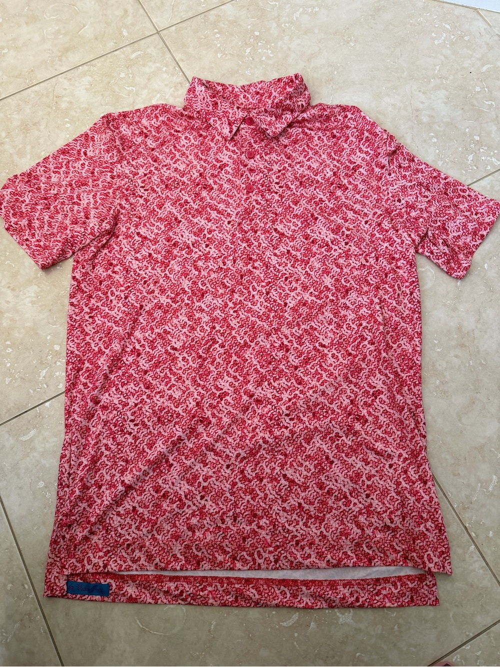 Robert Graham Men’s Tyne Coral Pattern Golf Polo